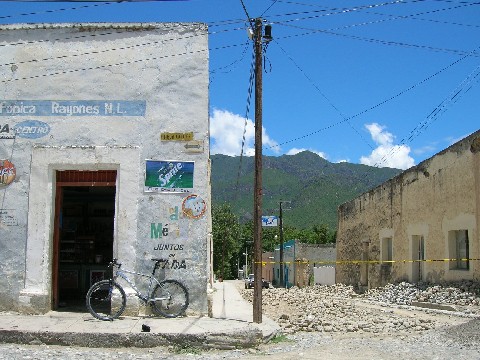 Tienda en Rayones