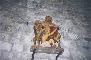 Escultura de Sant Mart&iacute; dins l'ermita