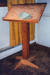 Dictionary-Stand.jpg (25181 bytes)