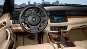 Interior do BMW X5.