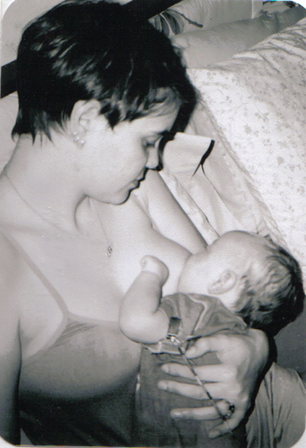 HollyCatheryn breastfeeding 2-month-old Murren Nohah