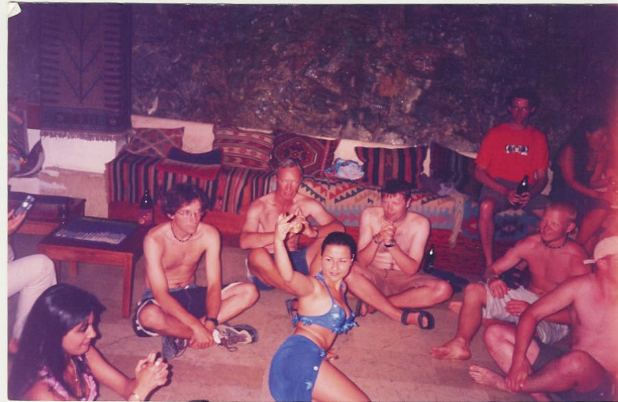 Belly&nbsp; dancing at hotel sammys