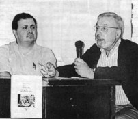 Guillermo Defranco y Jorge Bore�n durante la presentaci�n de Cr�nicascitybellenses 