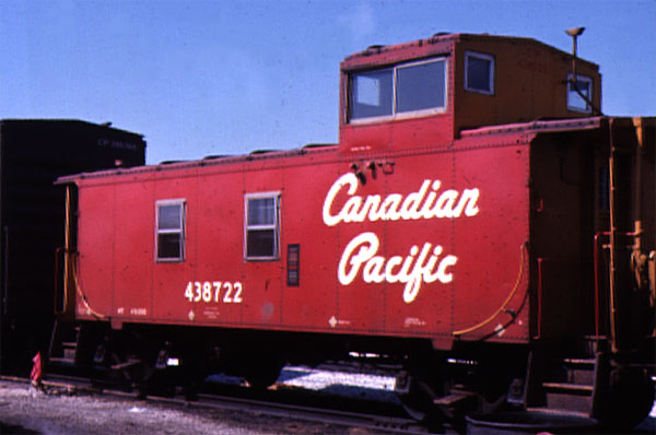 CP_Caboose_huge.JPG (55270 bytes)