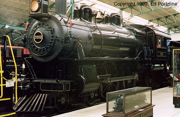 7002.jpg (93623 bytes)