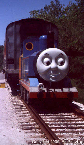 ThomasTank_2.jpg (64216 bytes)