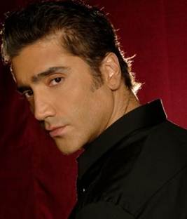 Descripción: http://i2.esmas.com/2008/09/15/10424/alejandro-fernandez300x350.jpg