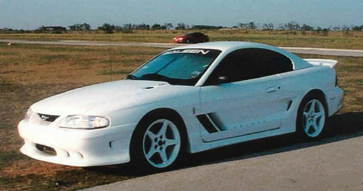 2001_Z28_at_dyno1.JPG - 66898 Bytes