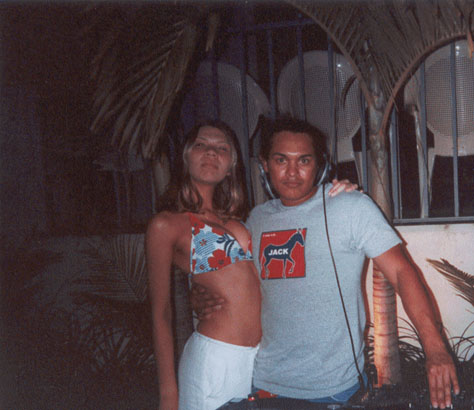 Sibi and her man Rudy both looking perfectly psychotic.