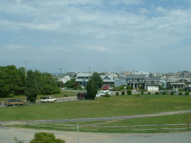 Area park in front of cottage