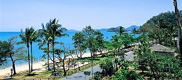 Cairns_beach