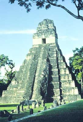 Tikal,Guatemala,foto southamericafiesta.com
