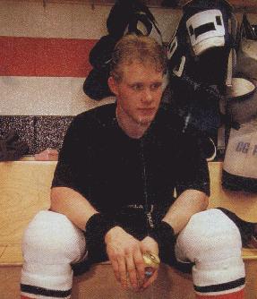 Niinimaa in Flyers Locker Room