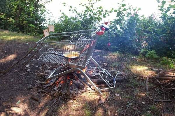 Redneck outdoor grill