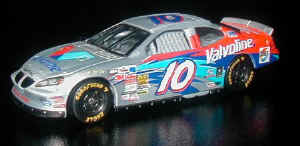 nascar-bensonbaremetal.jpg (25385 bytes)