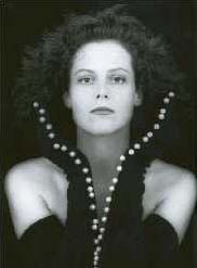 Sigourney Weaver in Opera Gloves - So sexy !