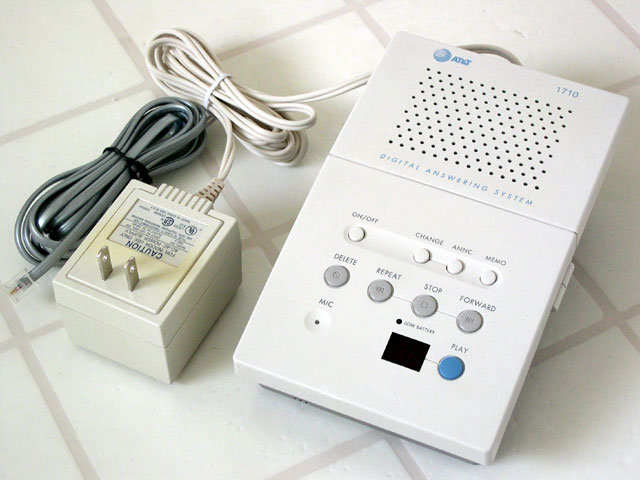 AT&T 1710 Digital Answering Machine