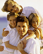 family.jpg (30717 bytes)