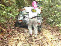 09-gombak-climb.jpg (16966 bytes)