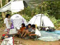 37-gombak-climb-Camp.jpg (13348 bytes)