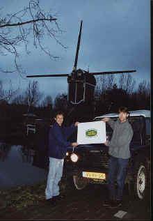 landrover3.jpg (45739 bytes)