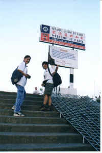 Kapit-Aly&Wal.jpg (34285 bytes)
