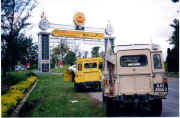 LR in Brunei.jpg (29663 bytes)