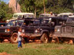 kid vs land rover 2.jpg (28761 bytes)