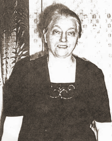 ElizabethImeroLatzko.jpg (63392 bytes)