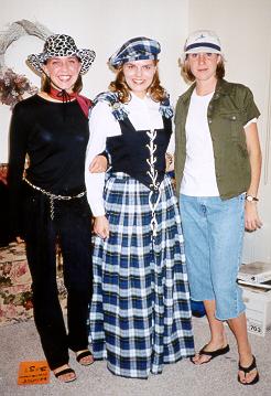 Junior year roomies: Jessica and Kristen