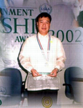 2002 Local Government Leadership Award Outstanding City Mayor