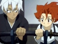 Kitamura Suzu (left) and Ichimura Tetsunosuke (right) have their eye on the same sword while looking around in the store