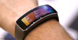 Description: samsung-gear-fit.JPG