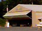 hangar2.jpg (15669 bytes)