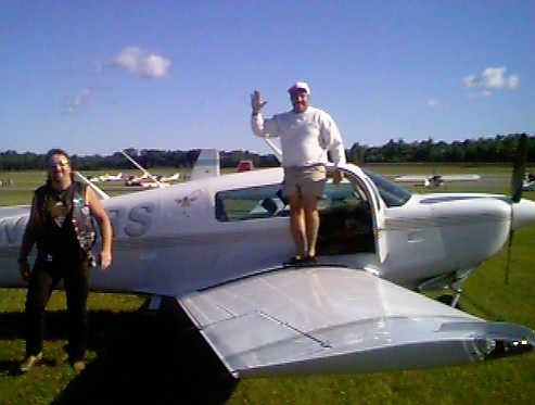 neflyinb.jpg (43597 bytes)