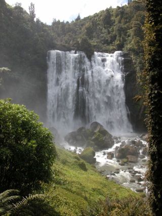 Marokopa Falls