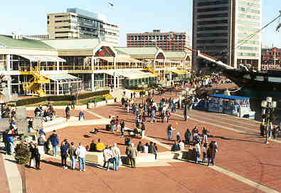 baltimoreharbour2.jpg (19443 bytes)