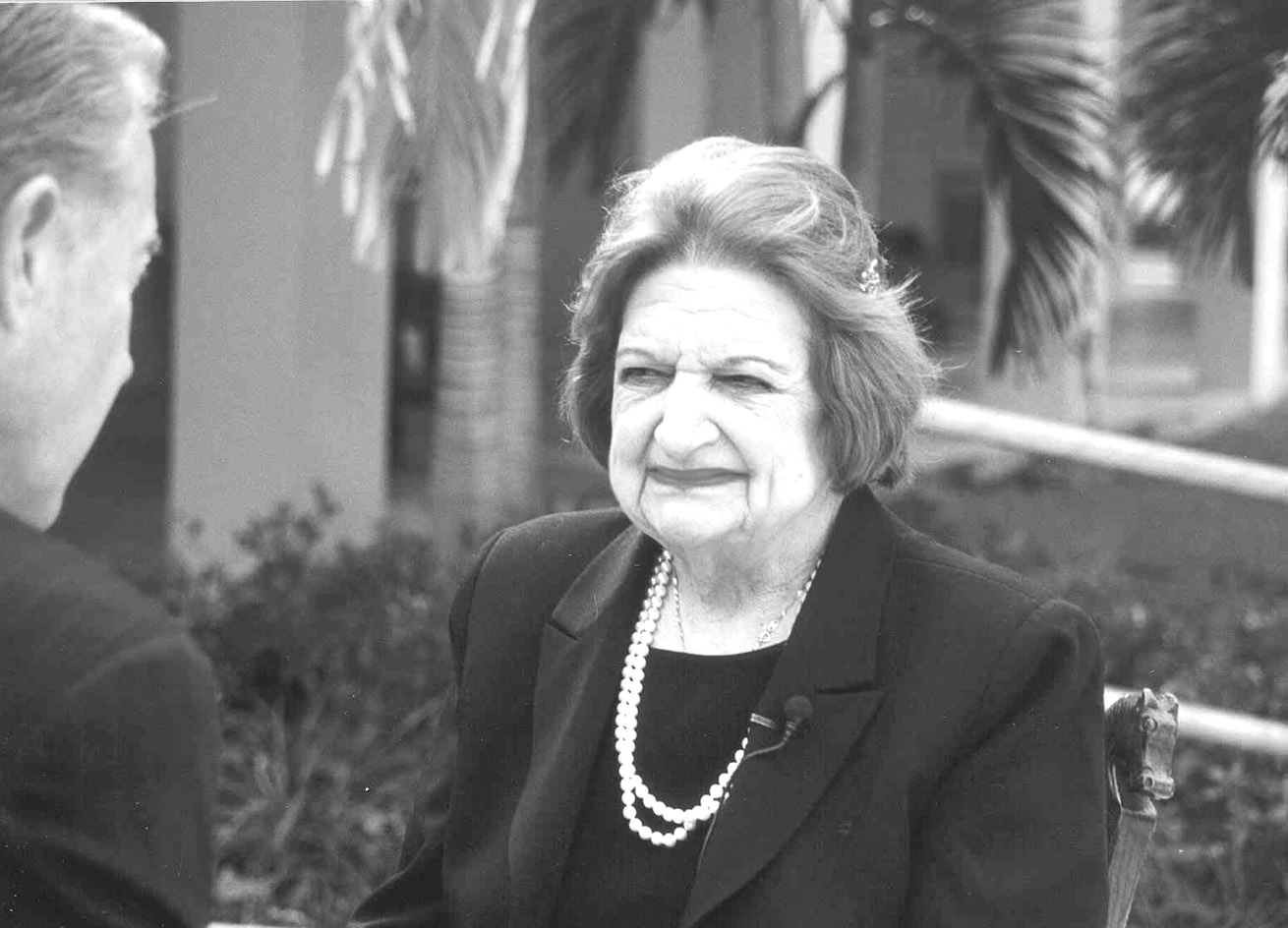 helenThomas1.jpg (145441 bytes)