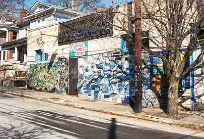 veggiebar.jpg (24849 bytes)