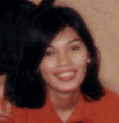 Ate che...mabait na maganda pa! (sipsep!) hehehe para may discount ako paghumiram ng mga vcd's