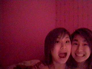 when v2n and wini play with their webcam, they become totally fool !!