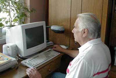 Adam Dr�d� przy pracy 
