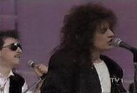 G&uuml;r Akad (Ultraviyole)