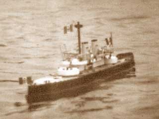 Jedna z prvn�ch fotografi� Dreadnoughta t�sn�&nbsp;po&nbsp;dokon�en�&nbsp;v&nbsp;l�t�&nbsp;1980