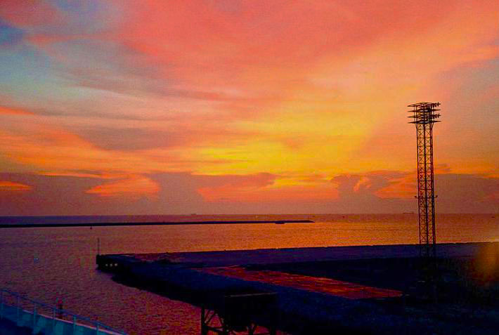 Image of sunset over Laem Chabang, Thailand