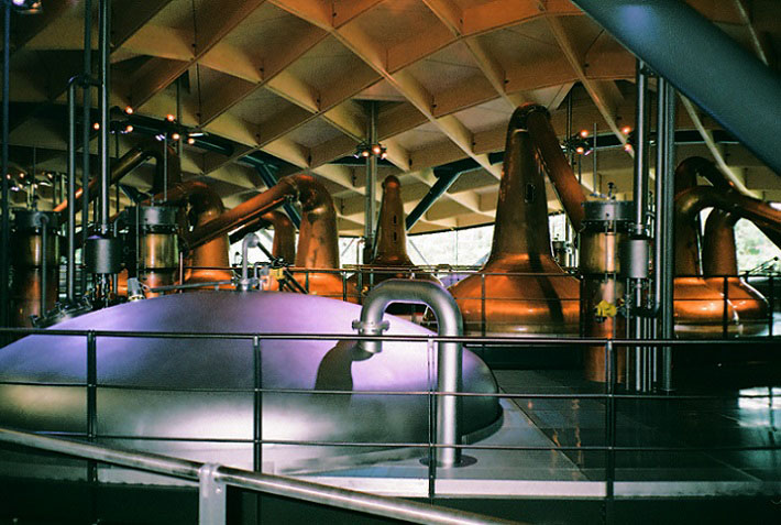 Image of the interior of the Macallan Distillery, Speyside
