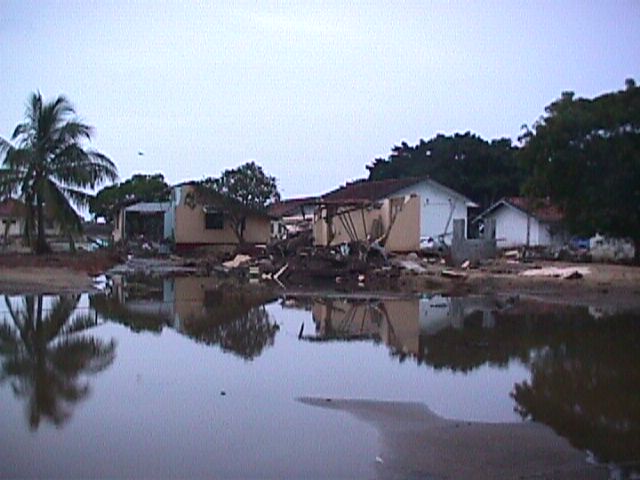 Tsunami devastation at Pothuwil