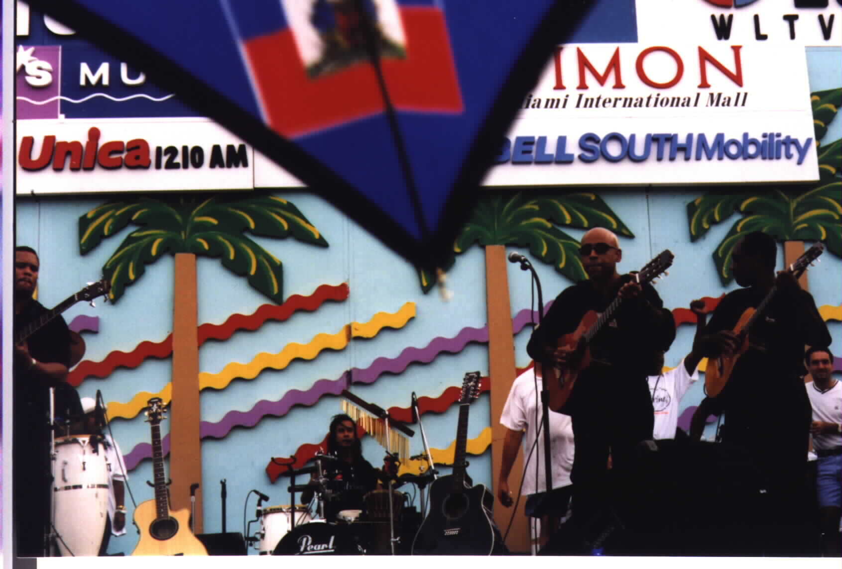 (Haitian band Strings )Picture photographed and provided as a courtesy by  Noe Dorestant, if you copy for reuse, give credit where credit is due. 