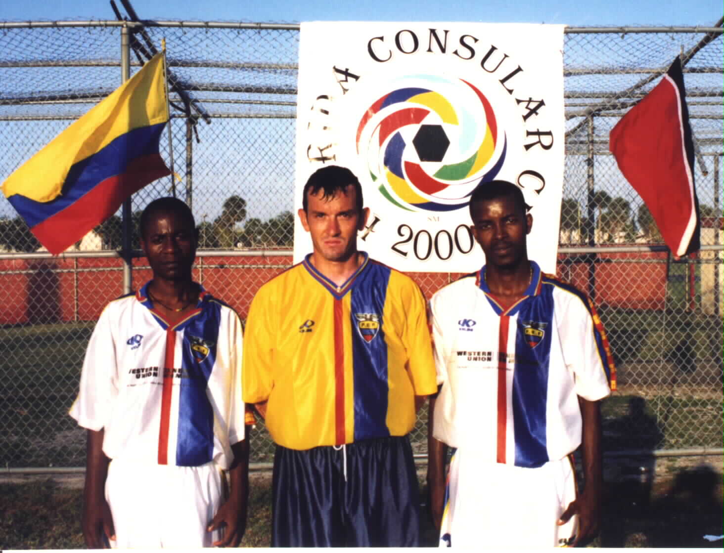 (Haitian defensive Sweeper, Ecuadorian Goal Keeper and Haitian midfielder pausing for picture during Florida Consular cup 2000.(Picture courtesy of Noe
Dorestant) ... Give credit where credit is due