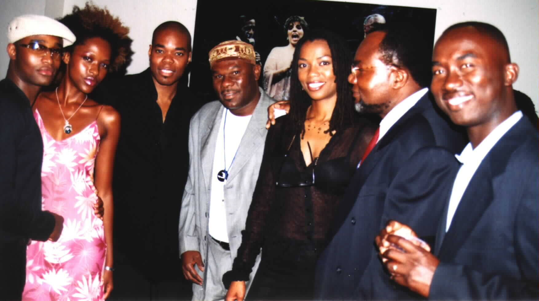 (Picture photographed by Noe Dorestant 3/31/2002:Haitian stars and fans )
give credit where credit is due. 